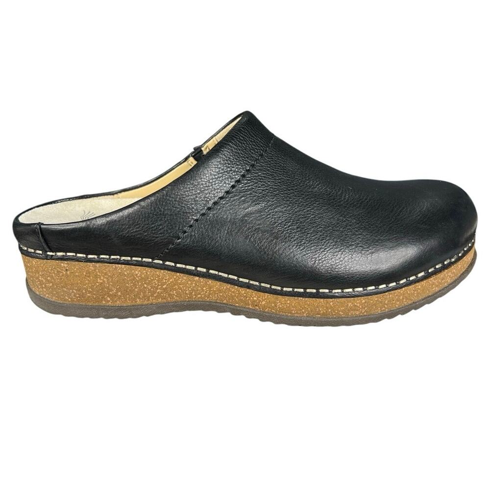Dansko Women’s Mariela Black Leather Clog Size 38 US 7.5/8